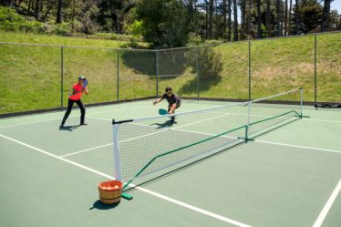 Installer un terrain de tennis